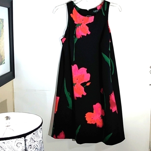 RALPH LAUREN NWT ESSENTIALS FLORAL DRESS SIZE 6 - Picture 7 of 9